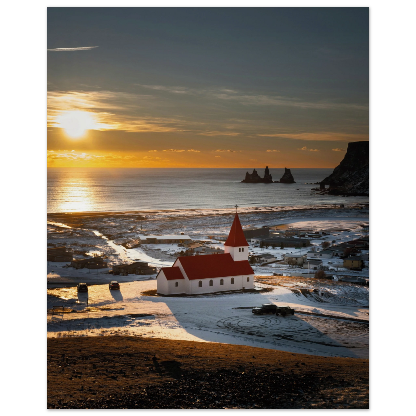 Vík í Mýrdal Red Roof Church Iceland Poster 40x50 cm 16x20″ No Border